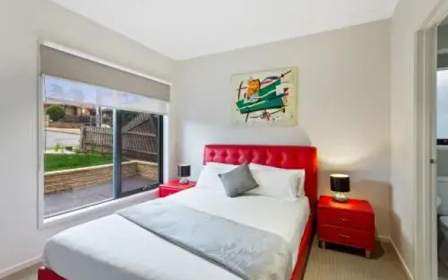 Villa Athena - Melbourne