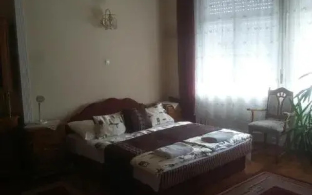 Korona Panzió