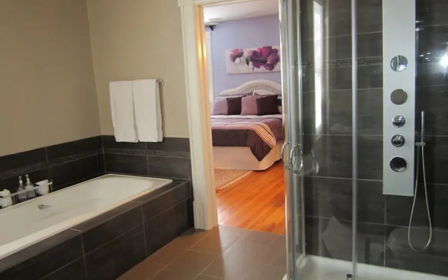 Les Trois Erables Boutique Inn