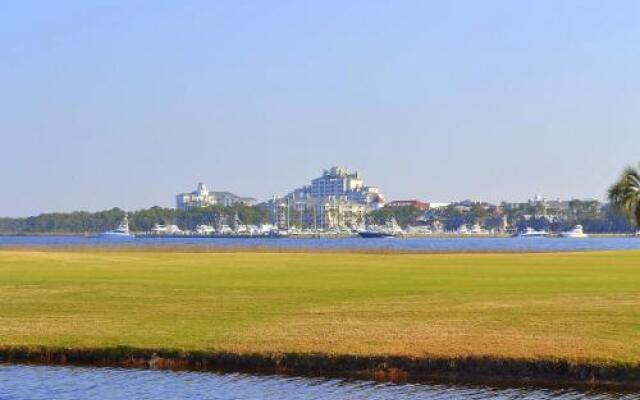 Heron Walk 8963