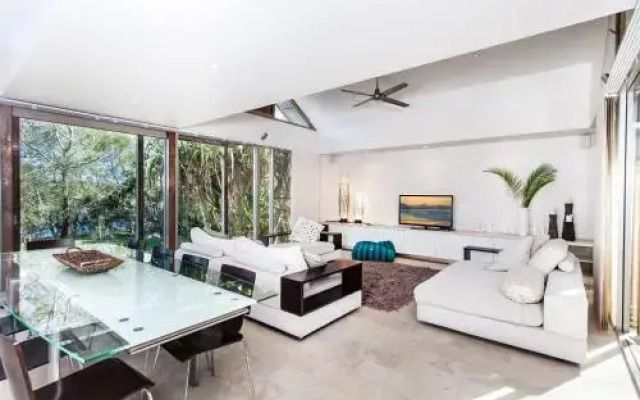 18A Childe Street Belongil Beach Belongil Beach Pavilion House