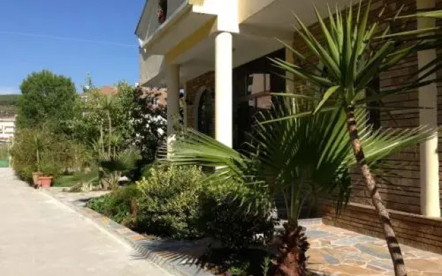 Red Rose Guest House