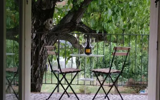Il Noce alla Finestra