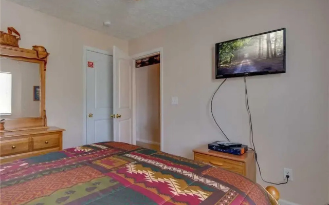 Smoky Mountain Mist - Four Bedroom Cabin