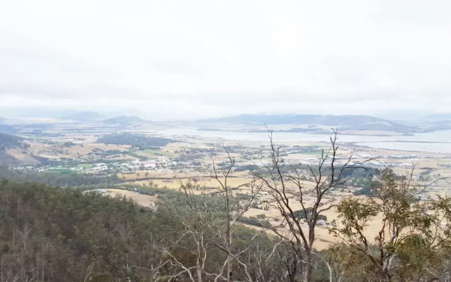 Mt Rumney Escapes