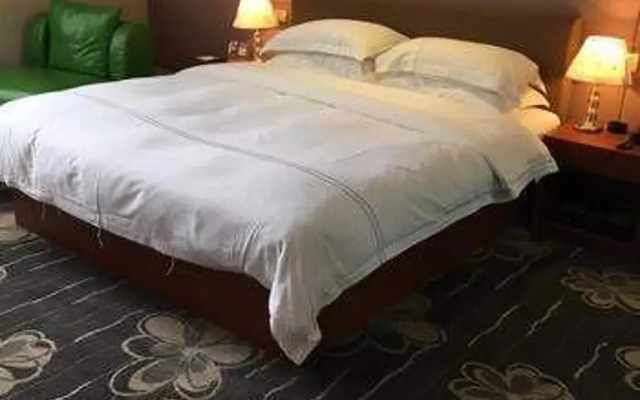 G Hotel