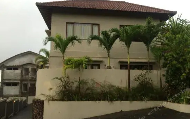 Royalty Queen Villa