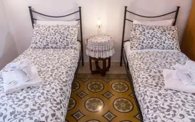 ArtHouse Elite Colosseo
