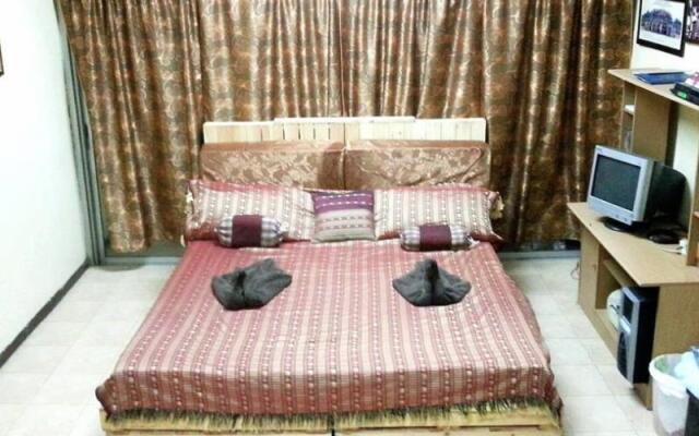 Speakeasy Homestay