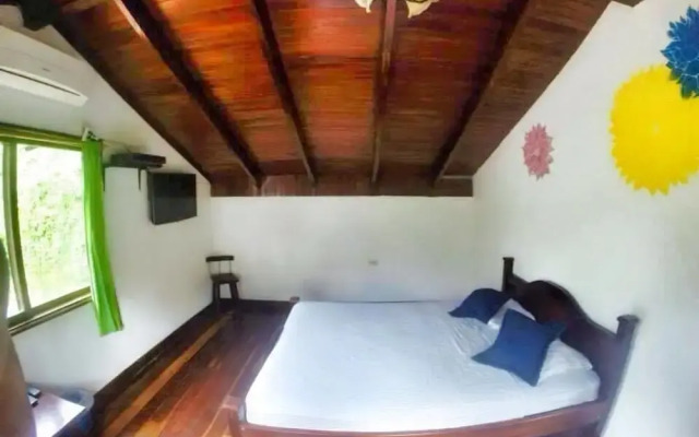 Hostel Tamarindo Backpackers