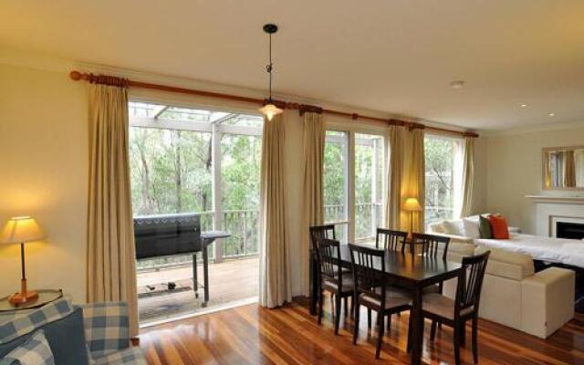 Villa Executive 2br Shiraz Resort Condo located within Cypress Lakes Resort (nothing is more central)