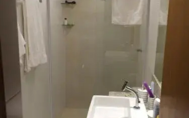 Lindo Apto 2/4 em Guarajuba