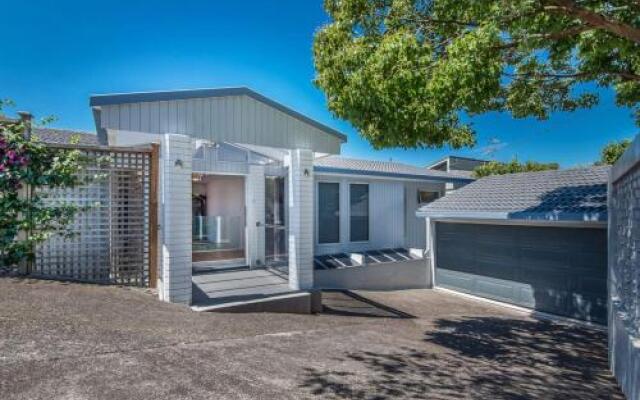 Panoramic Seaview Holiday Home