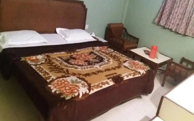 Hotel Charlene
