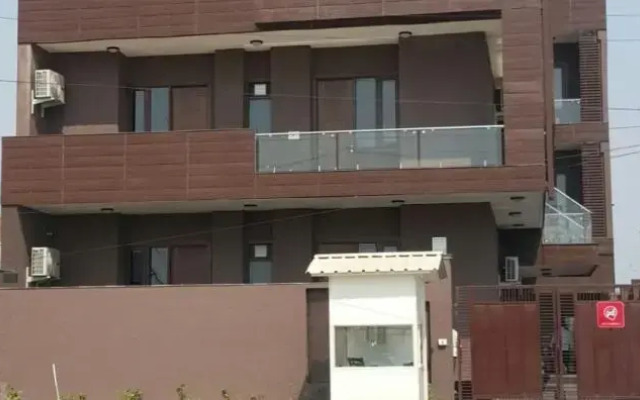 OYO Rooms Noida Expressway Sector 44