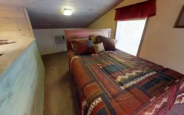 Cliff Dweller Condo #4