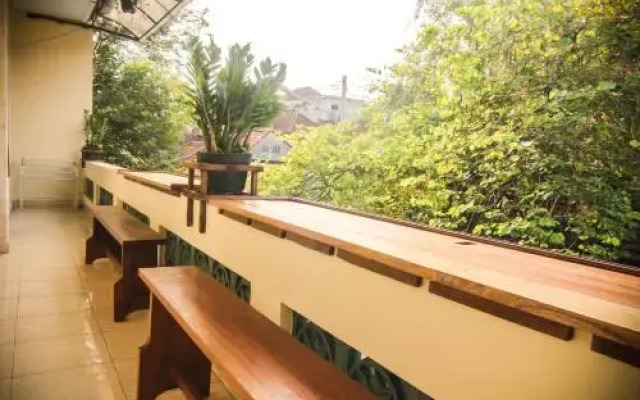 Kayuni Hostel