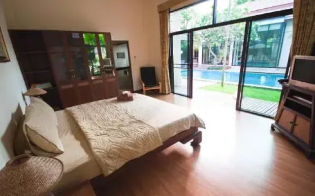 Pattaya Pool Villa