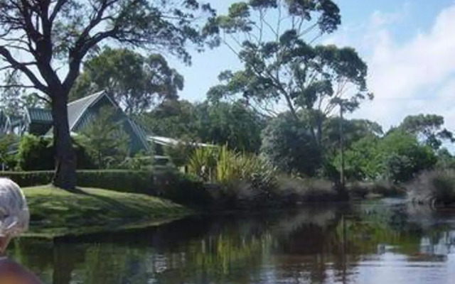Tawharanui Lodge