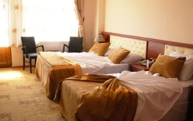 Grand Estel Hotel