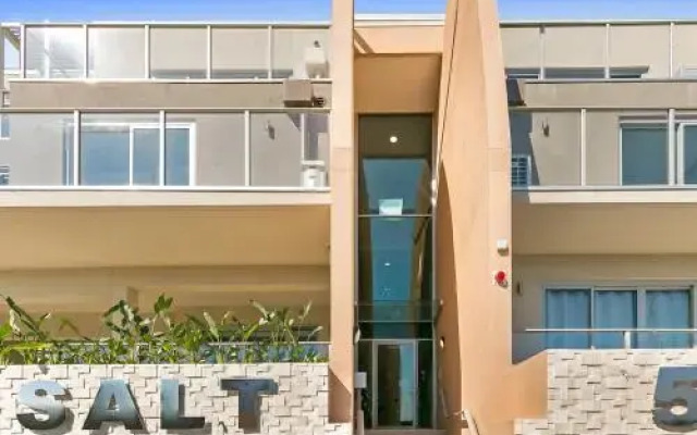 Salt 15 Luxury Apartment