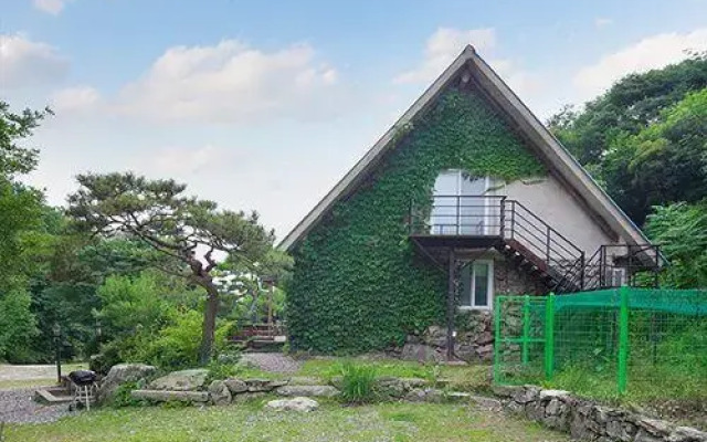 Yangpyeong Ssol House Pension