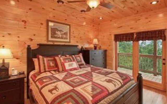 Knotty Pine Delight