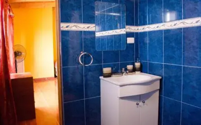 Hostal Alabalti