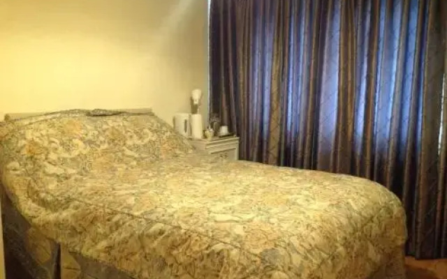 Shepperton Guesthouse