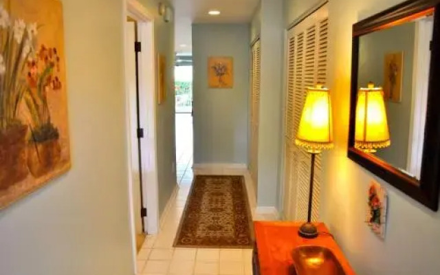Maui Kamaole Suites by Condominium Rentals Hawaii
