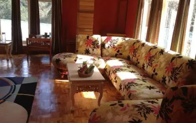 Apple Orchard Resort
