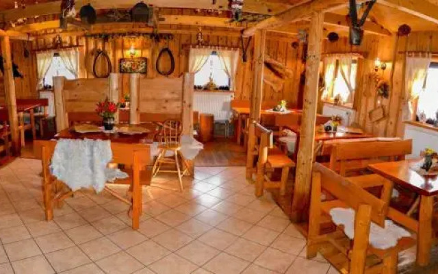 Salas Goralsky Dvor - Vila Lucia
