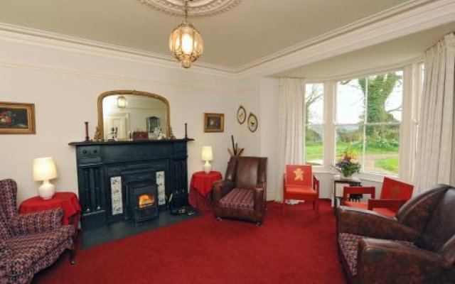Cefn-y-Dre Country House