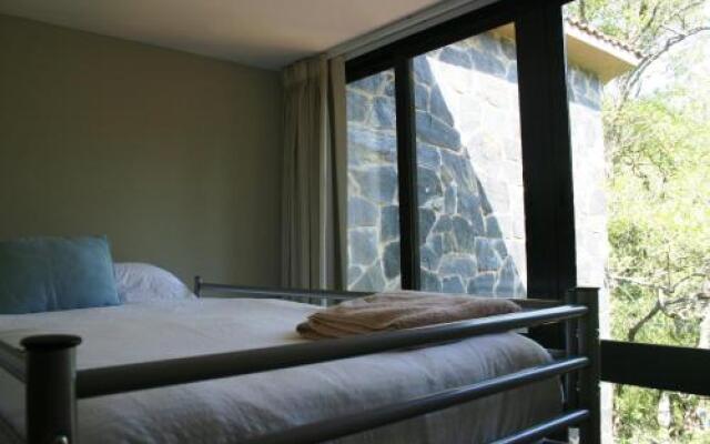 Montseny Suites & Apartments