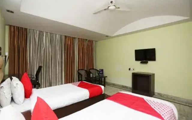 Oyo 23661 Hotel Swagat Palace