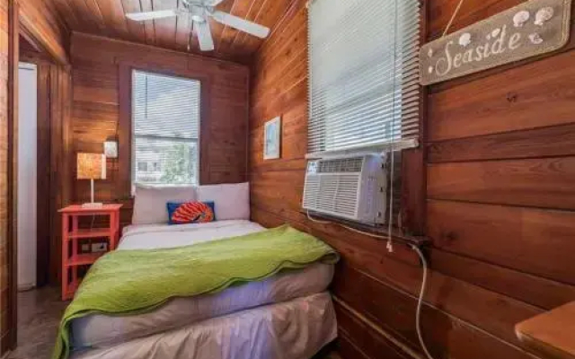3 - Seahorse Cottages
