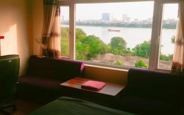 Hanoi River House