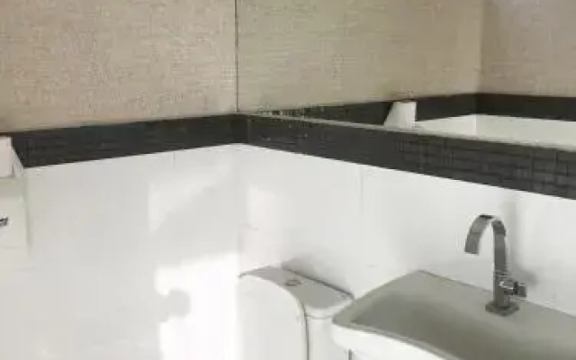 OYO Hotel Economy