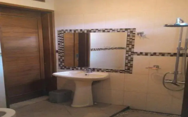 Mentor Guest House