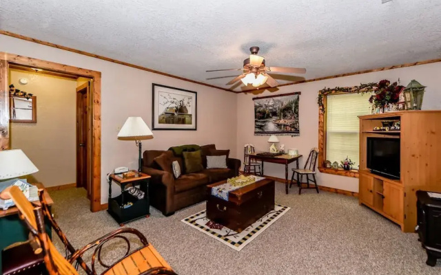 Candlelight - 2 Br home by RedAwning