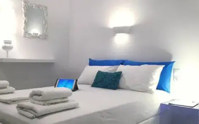 En Lefko Kythnos