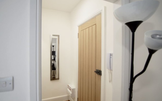 Veeve  Flat Ifield Road Kensington