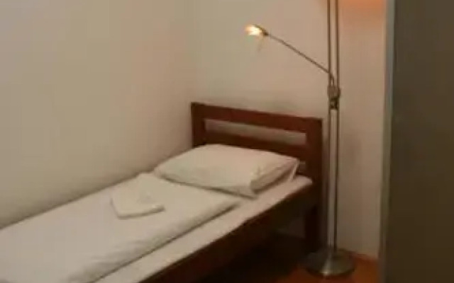 Walking Bed Budapest Hostel
