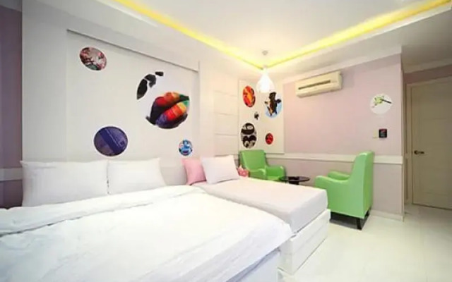 Goodstay Vax Dorocy Hotel