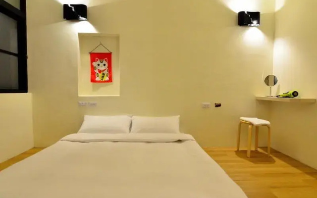Yes Yellow Hostel