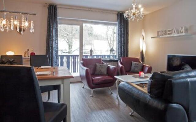 Schanzenstraße 15-R