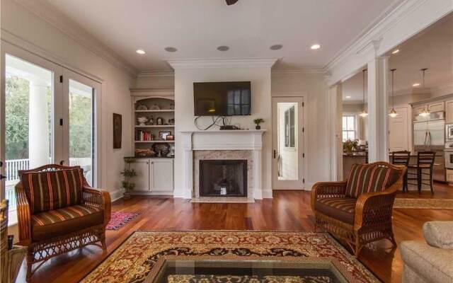 High Hammock Rd 2482 by RedAwning