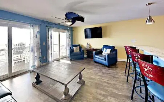Put-in-Bay Waterfront Condo #111