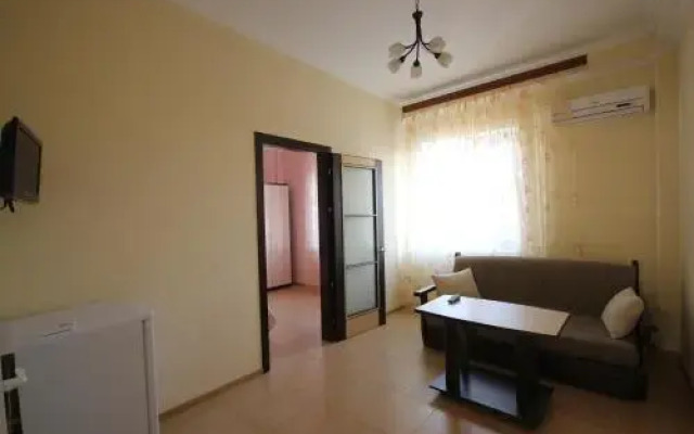 Karolina Guest House