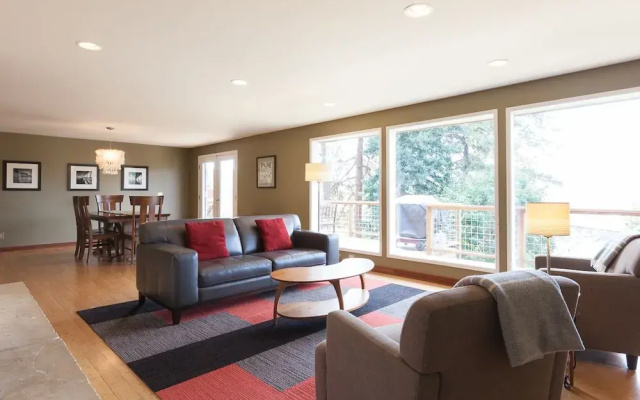 Panorama - 4 Br Home